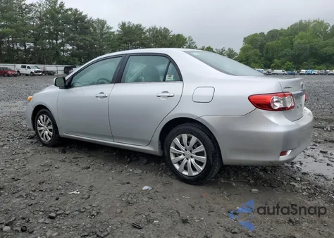 2013 Toyota Corolla Base z USA, uszkodzony, nr VIN 2T1BU4EE1DC977698